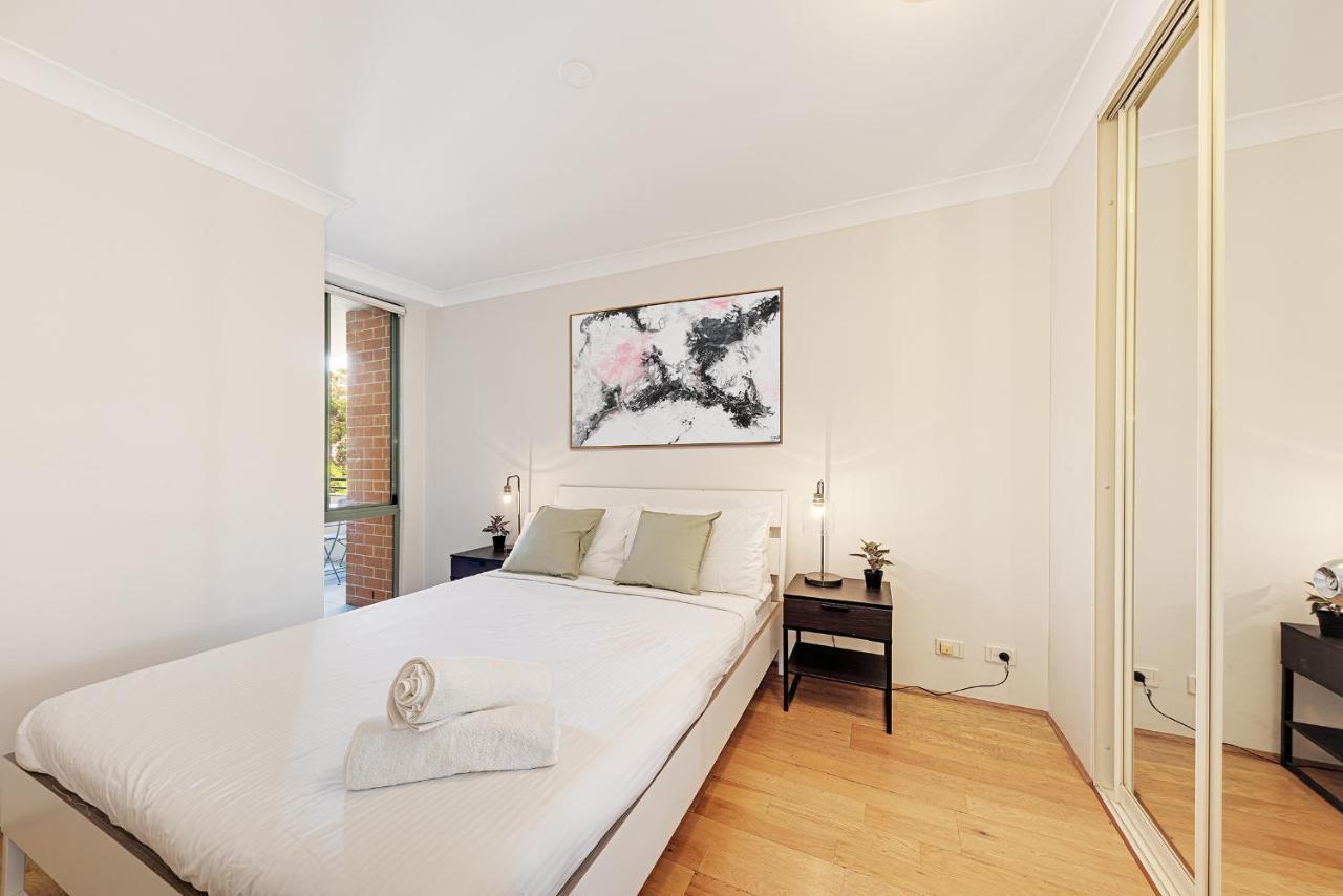 Spacious & Cosy 2 Bedroom Apartment In Darling Harbour Сидней Экстерьер фото